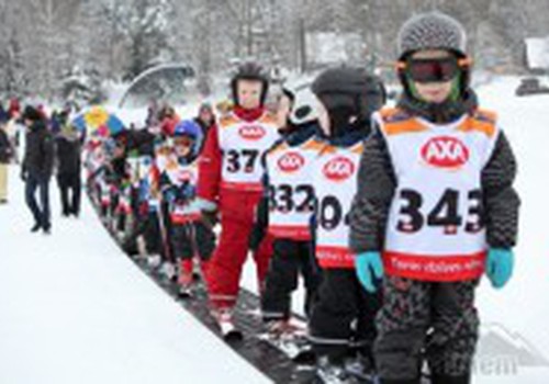 Отправляйся с детьми в Школу лыжников АХА!