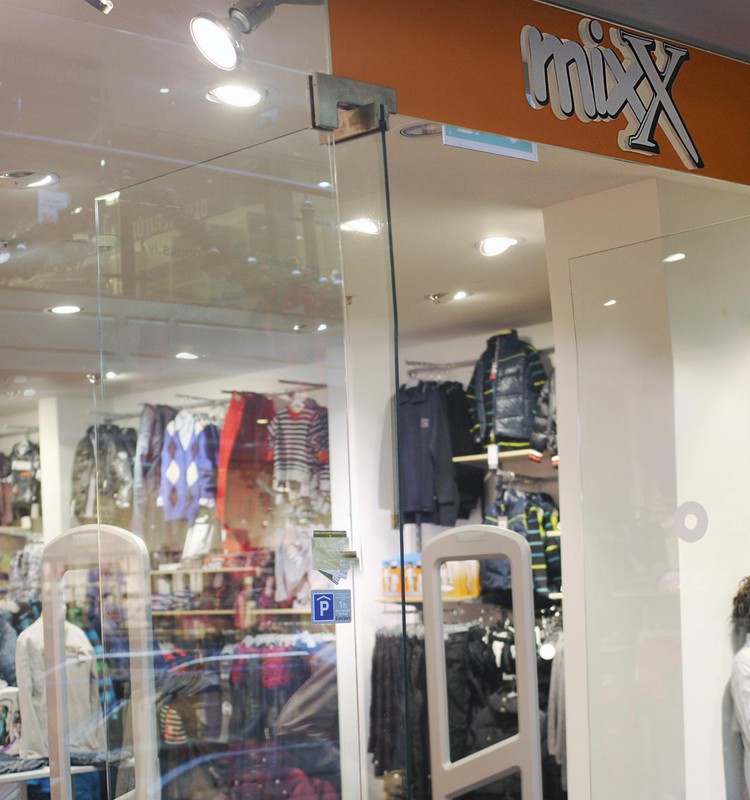 Выбираем праздничный наряд в mixX