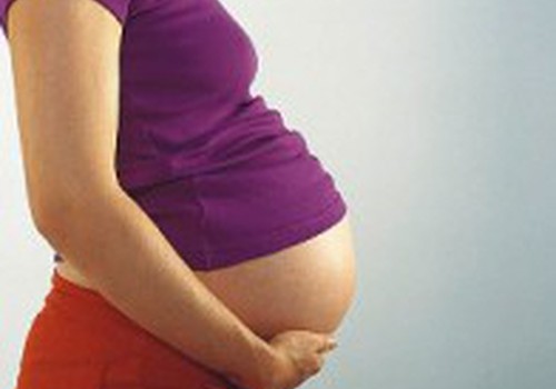 В какой момент во время родов следует делать клизму? Как использовать Microlax?