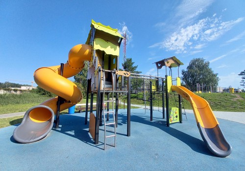 Летний гид: детская площадка в Яунмарупе