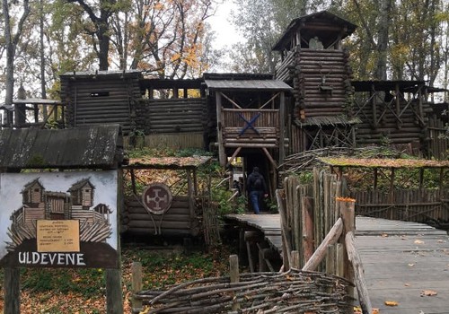 Осенние прогулки: средневековая крепость Улдевена – история, к которой можно прикоснуться