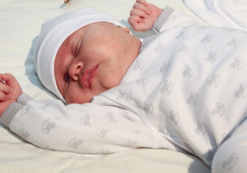 Что нужно знать о первых днях малыша в этом мире