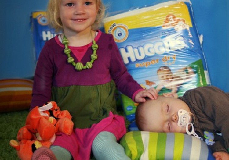 ОПРОС: Расскажи о привычках в использовании подгузников и выиграй Huggies®!