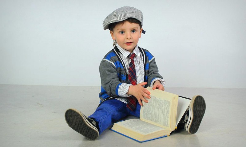 "Я обожаю книжки! Особенно с наклейками"
