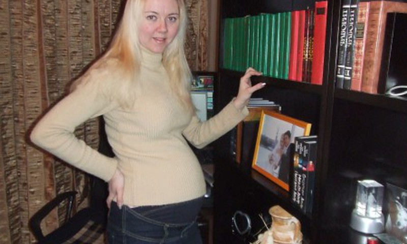 Может рядом с туалетом уже раскладушку поставить?