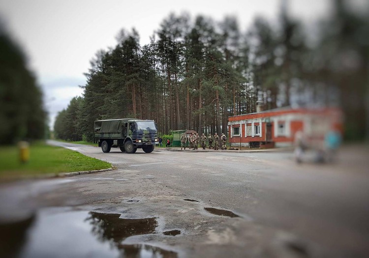 Военное положение?