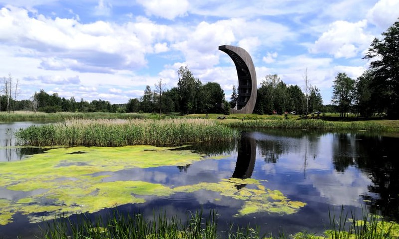 Гостеприимная Литва: смотровая вышка на озере Киркилай