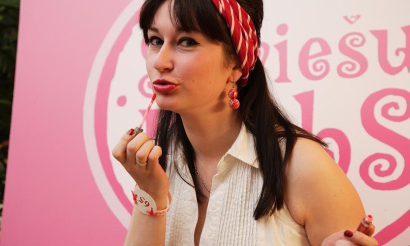 Какой наряд будет у тебя на женственной Олимпиаде домохозяек?