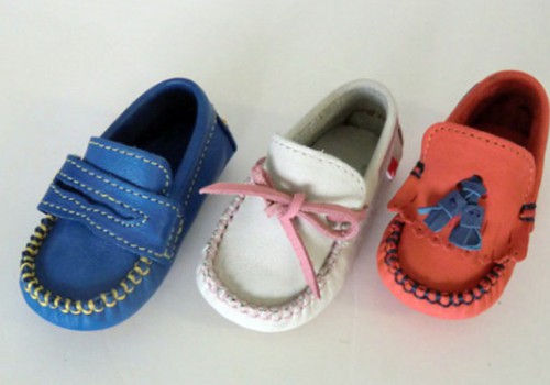 ПРОЕКТ ФОТООТКРЫТОК: Покажи первые туфельки своего малыша