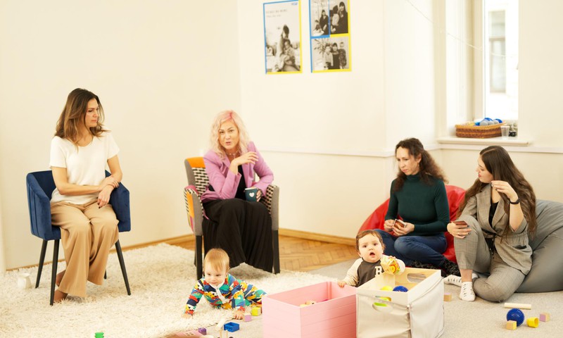 Приглашаем в группу психологической поддержки для мам из Украины 11 декабря