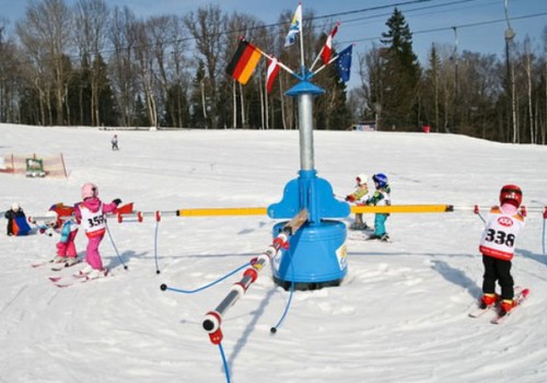 Игра дня AXA: Школа лыжников для каждого спортивного дошкольника