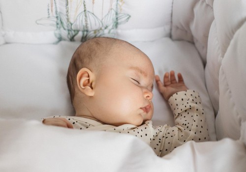 Какое постельное бельё выбрать для сладкого сна малыша?