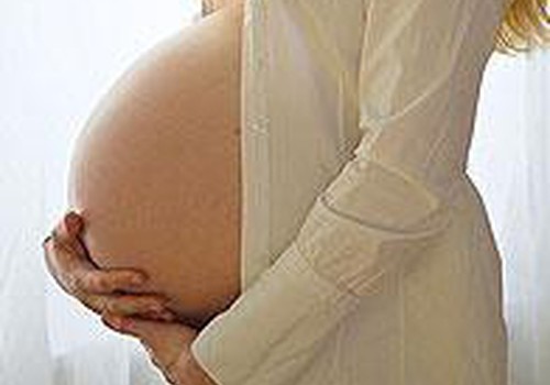 Что делать, когда у беременной скачет давление?