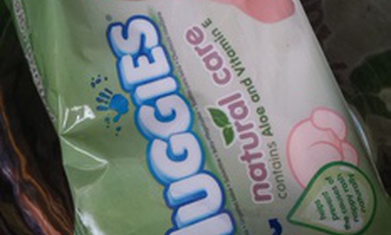 Даже на осенний пикник возьмём влажные салфетки Huggies 