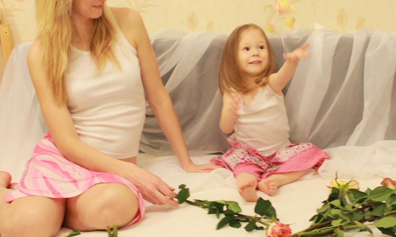 Девочкам розы и розовое!