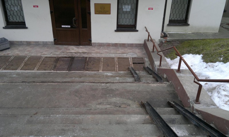 Препятствие на пути в агентство занятости