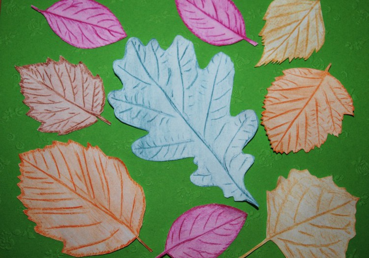 ДЗ-3: Рисуем сами осенние листья 