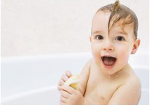 Волосы малышей такие разные… Выбери для своего малыша подходящий шампунь JOHNSON’S® Baby! 