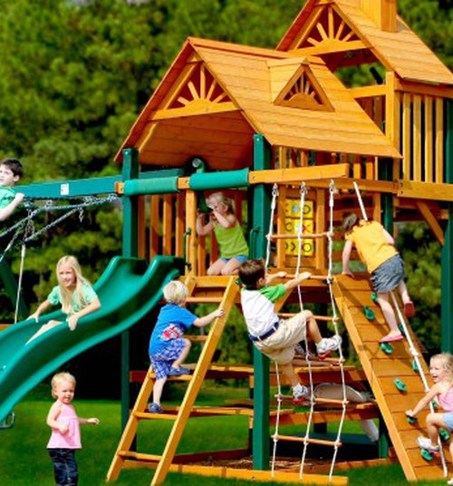 Какой должна быть безопасная детская площадка? Мы знаем!