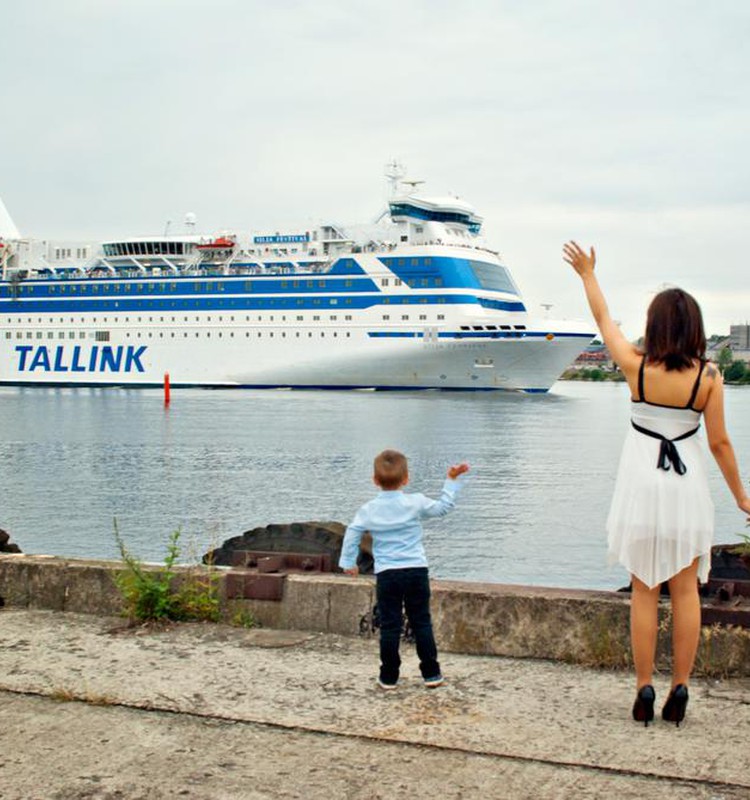 А что вы будете брать собой в поездку на пароме с ребенком?