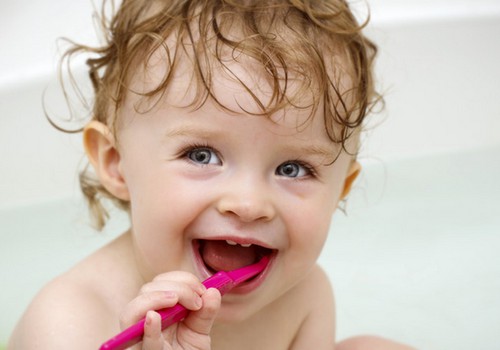 По всей Европе у детей не хватает навыков в чистке зубов