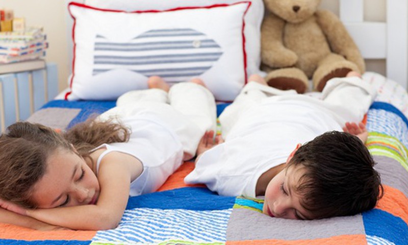 6 советов, как приучить малыша спать в своей комнате