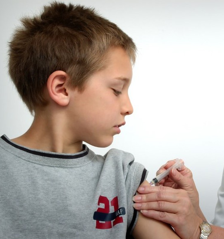 Интервал между прививками от Covid-19 для детей 5-11 лет может быть сокращён до 6 недель