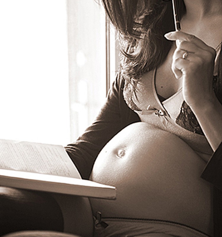 Ноябрь 2012: страшный бегемот или беременная Богиня?