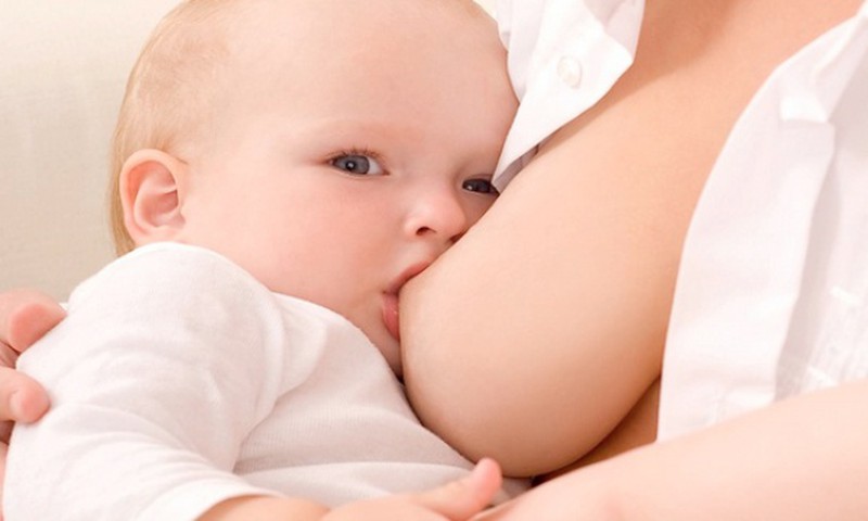 С чем чаще всего сталкиваются молодые кормящие грудью мамочки