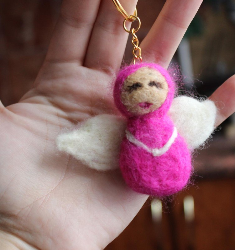 Мастер-класс по сухому валянию из шерсти: АНГЕЛОЧЕК