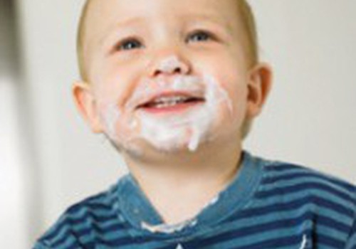 С какого возраста можно давать ребенку йогурт и кефир?