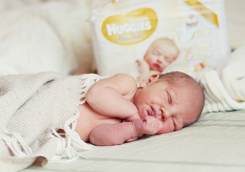 ВИДЕО: Узнай больше о новых подгузниках для новорожденных Huggies@ Elite Soft