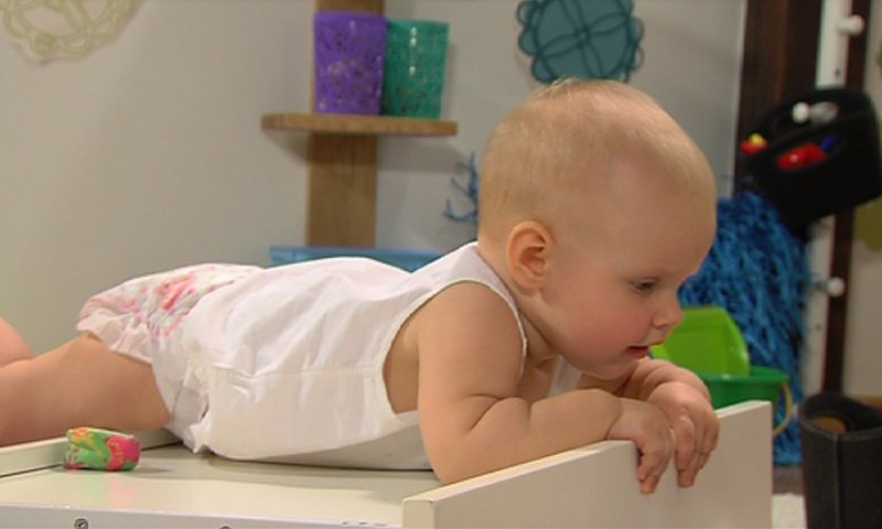 Комната чудес Huggies®:  Развитие ребёнка 3-5 месяцев