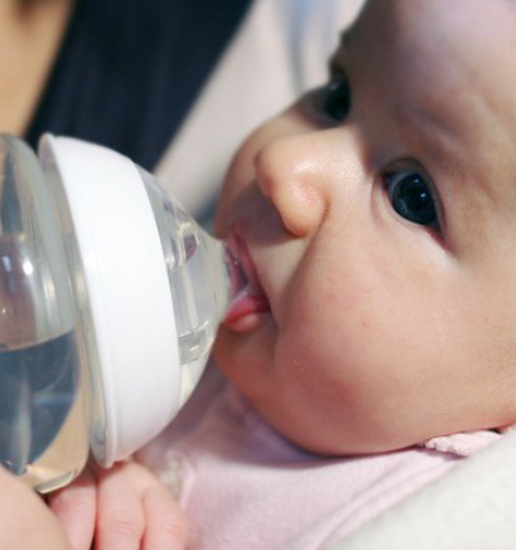 ФОТОИНСТРУКЦИЯ: кормим из бутылочки TommeeTippee 