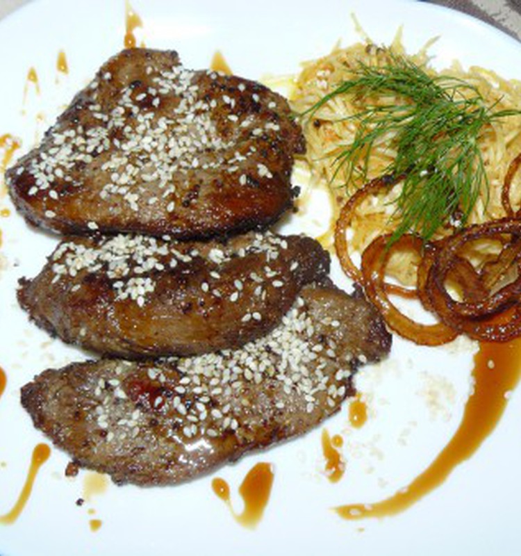 №15 Свинина в пиве с салатом из сельдерея по-корейски