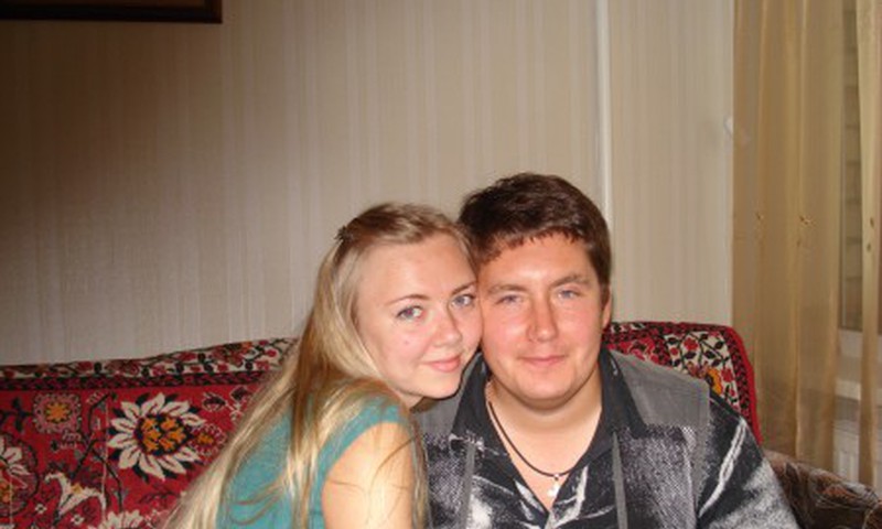 Муж немного завидует тому, что я уже сейчас чувствую малыша...