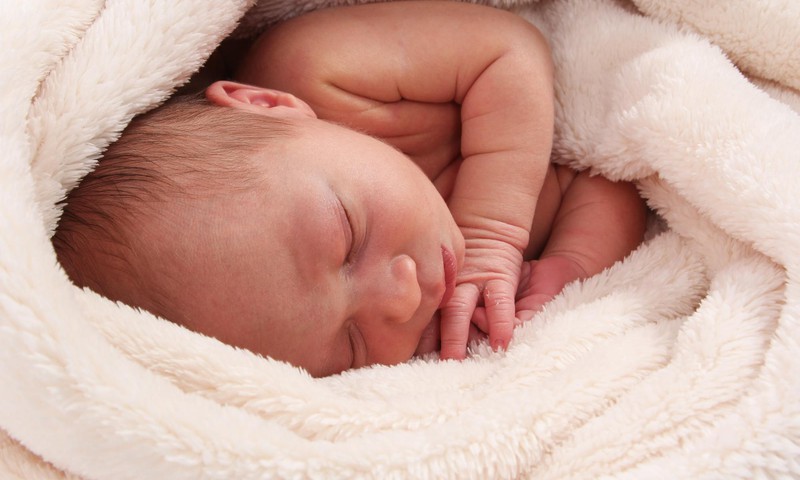 В Рижском роддоме на свет появились первые в этом году тройняшки