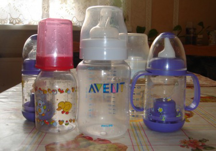 Какую бутылочку выбрали вы для своего малыша?