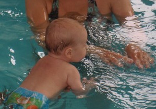 В бассейн с малышом: что нужно знать