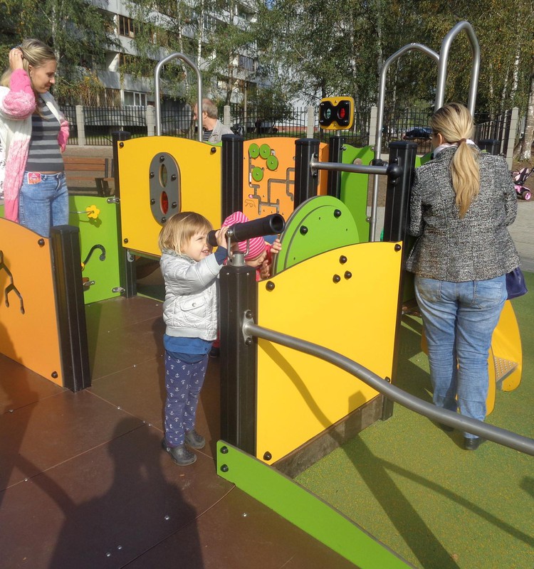 В Риге появилась новая детская площадка